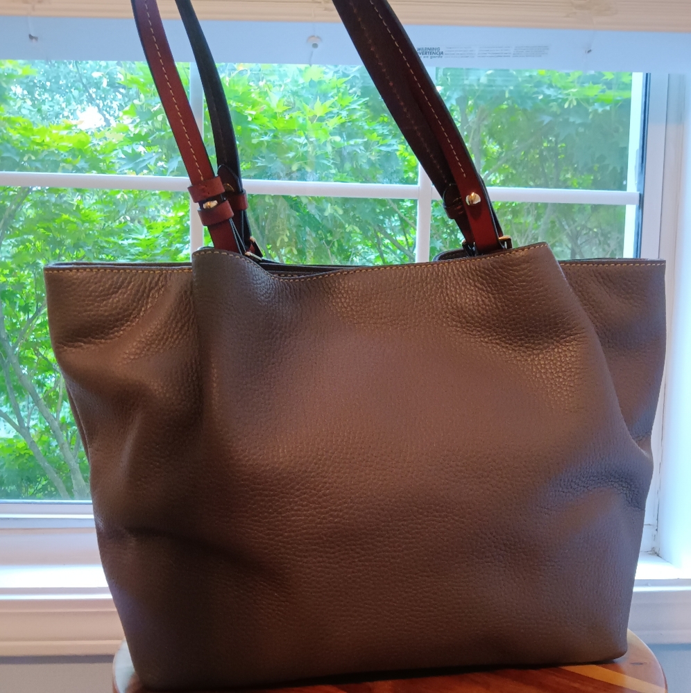 Dooney & bourke - Picture 8 of 16